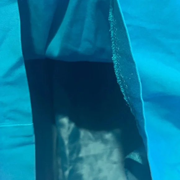 Blue Skater Mini Skirt for Resort Wear - Picture 5 of 7